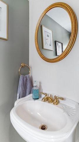51 Lynn Fells Pkwy, Melrose, MA 02176