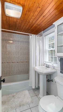 51 Lynn Fells Pkwy, Melrose, MA 02176