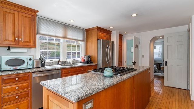 51 Lynn Fells Pkwy, Melrose, MA 02176