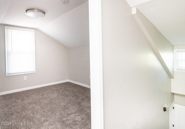 110 N Longworth Ave, Louisville, KY 40212