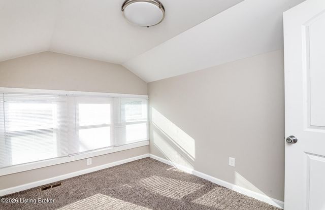 110 N Longworth Ave, Louisville, KY 40212