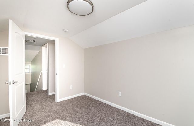 110 N Longworth Ave, Louisville, KY 40212