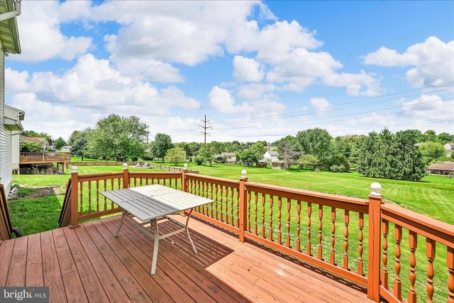 2147 SHERI LN, Mount Joy, PA 17552