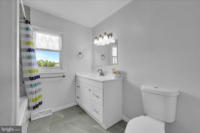 2147 SHERI LN, Mount Joy, PA 17552