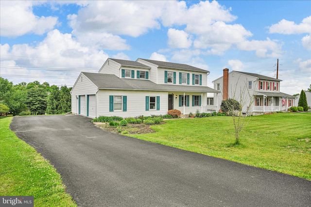 2147 SHERI LN, Mount Joy, PA 17552