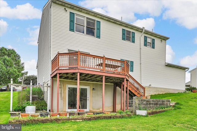 2147 SHERI LN, Mount Joy, PA 17552