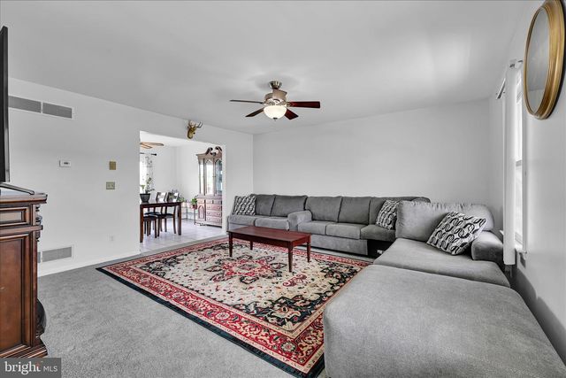 2147 SHERI LN, Mount Joy, PA 17552