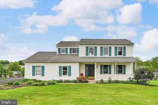 2147 SHERI LN, Mount Joy, PA 17552