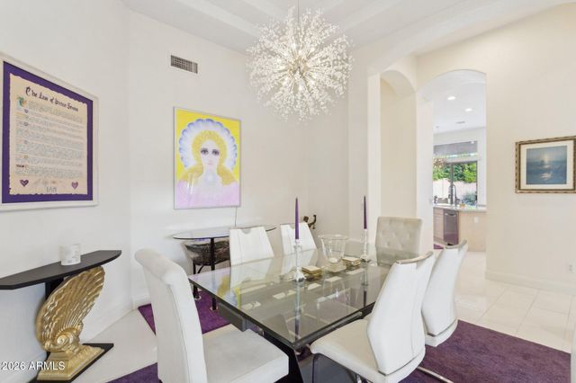 6020 E HARTFORD Avenue, Scottsdale, AZ 85254