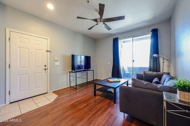 2929 W YORKSHIRE Drive 1128, Phoenix, AZ 85027