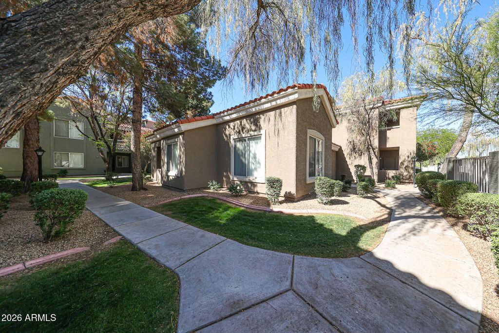 2929 W YORKSHIRE Drive 1128, Phoenix, AZ 85027 — photo 3