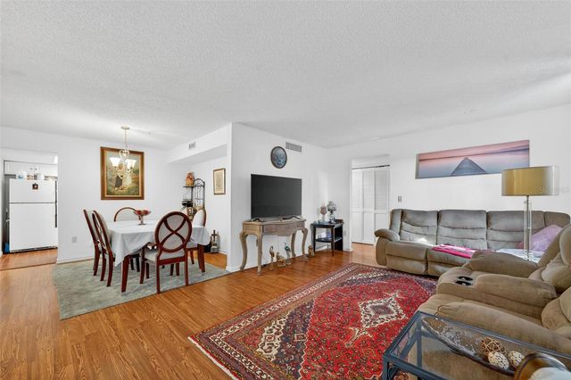 500 NEWELL HILL RD 101C, Leesburg, FL 34748