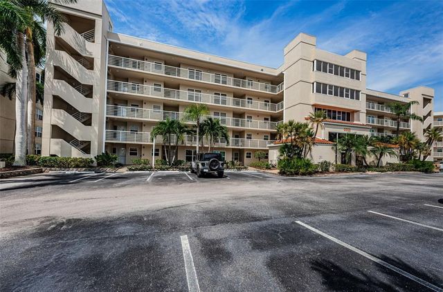 6083 BAHIA DEL MAR CIRCLE 158, St Petersburg, FL 33715