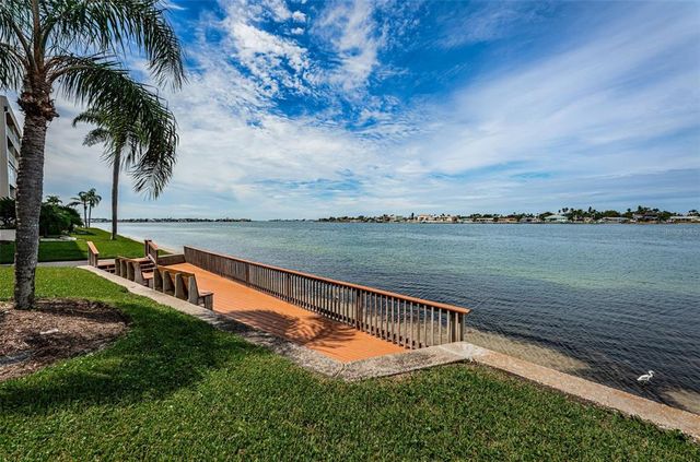 6083 BAHIA DEL MAR CIRCLE 158, St Petersburg, FL 33715