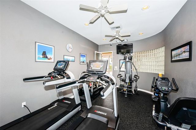 6083 BAHIA DEL MAR CIRCLE 158, St Petersburg, FL 33715