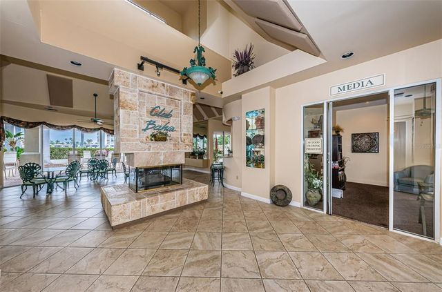6083 BAHIA DEL MAR CIRCLE 158, St Petersburg, FL 33715