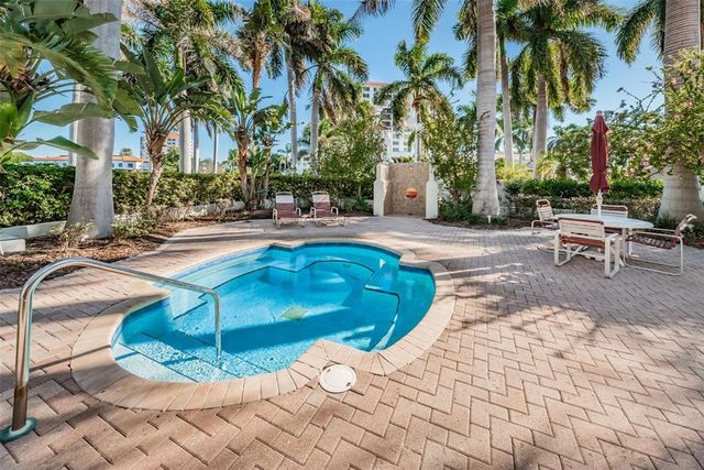 6083 BAHIA DEL MAR CIRCLE 158, St Petersburg, FL 33715