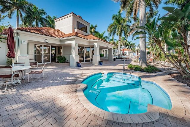 6083 BAHIA DEL MAR CIRCLE 158, St Petersburg, FL 33715