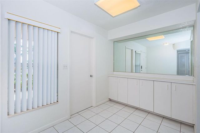 6083 BAHIA DEL MAR CIRCLE 158, St Petersburg, FL 33715
