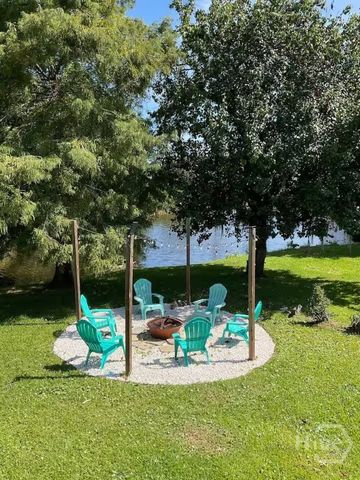 8 S Lake Drive, Savannah, GA 31410