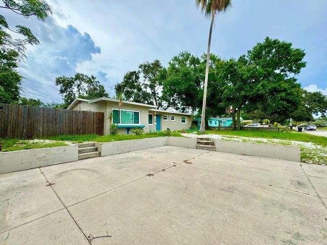 3957 WAHOO DRIVE SE, St Petersburg, FL 33705