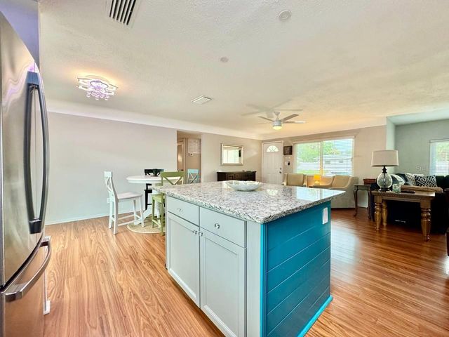 3957 WAHOO DRIVE SE, St Petersburg, FL 33705