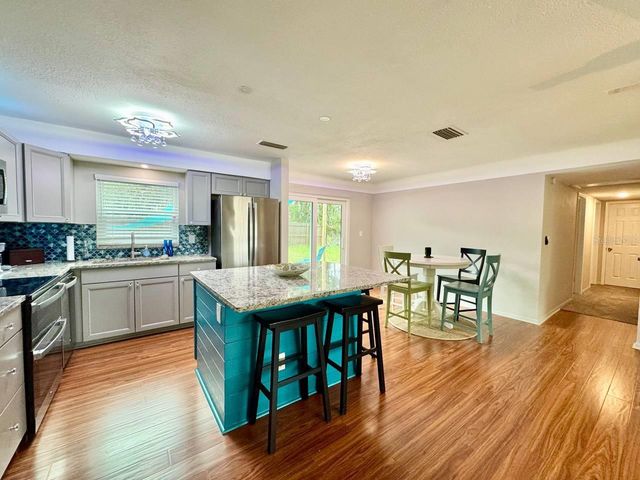3957 WAHOO DRIVE SE, St Petersburg, FL 33705