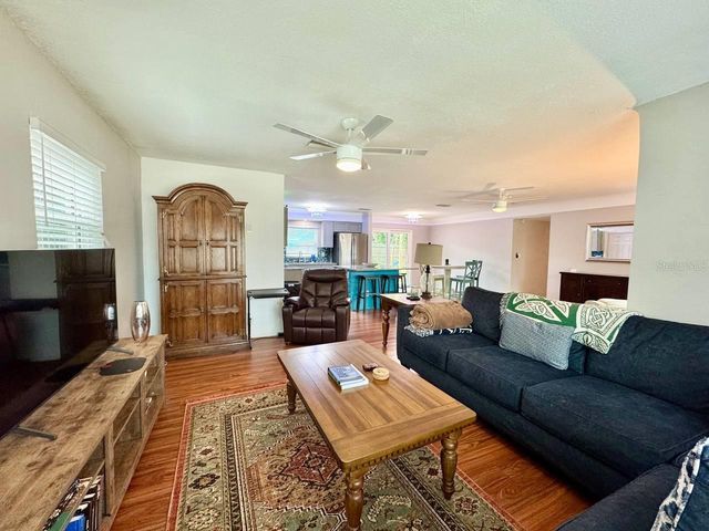 3957 WAHOO DRIVE SE, St Petersburg, FL 33705