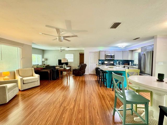 3957 WAHOO DRIVE SE, St Petersburg, FL 33705