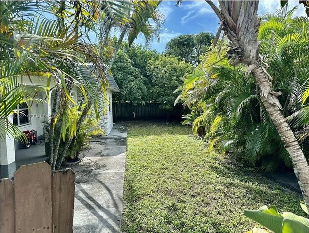 1480 NW 20th Ct, Fort Lauderdale, FL 33311