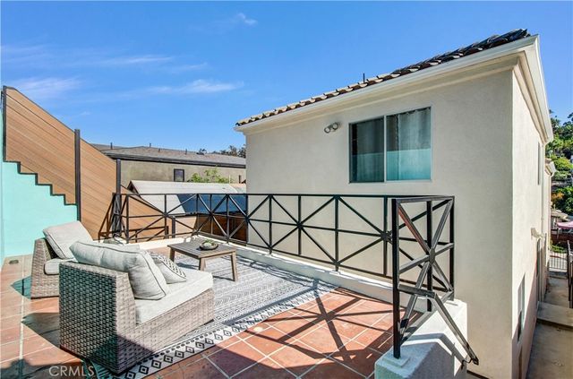706 Amador, Los Angeles, CA 90012