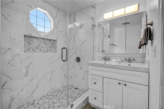706 Amador, Los Angeles, CA 90012