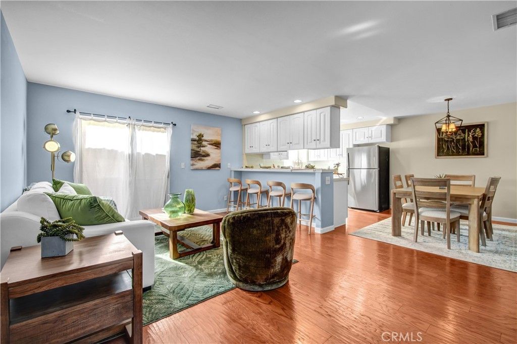 706 Amador, Los Angeles, CA 90012 — photo 3