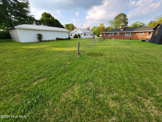 506 S Haughton Street, Williamston, NC 27892