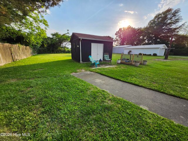 506 S Haughton Street, Williamston, NC 27892