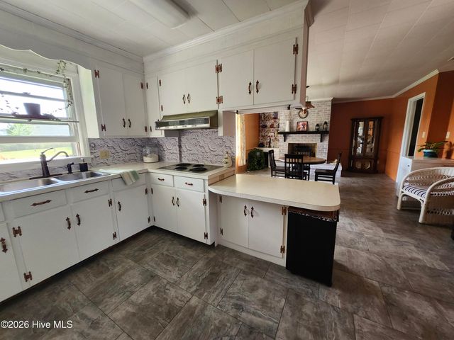 506 S Haughton Street, Williamston, NC 27892