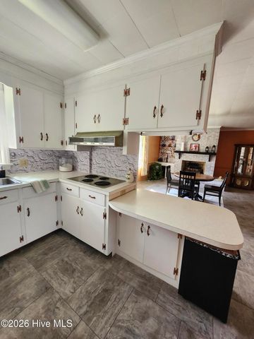 506 S Haughton Street, Williamston, NC 27892
