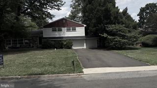 1105 ROCK CREEK DR, Wyncote, PA 19095