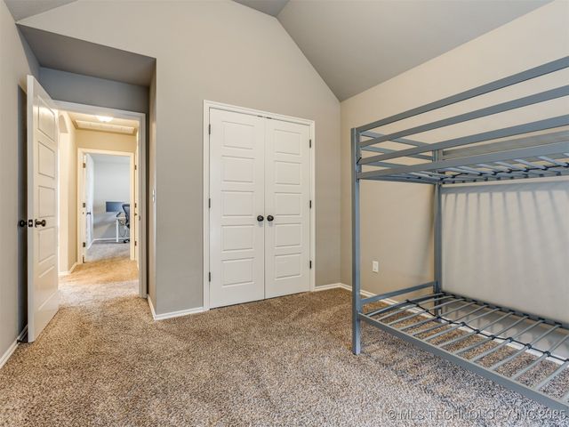 732 W 40th Place, Sand Springs, OK 74063