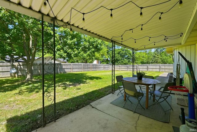 3127 Arrowwood Trail, Fort Wayne, IN 46815