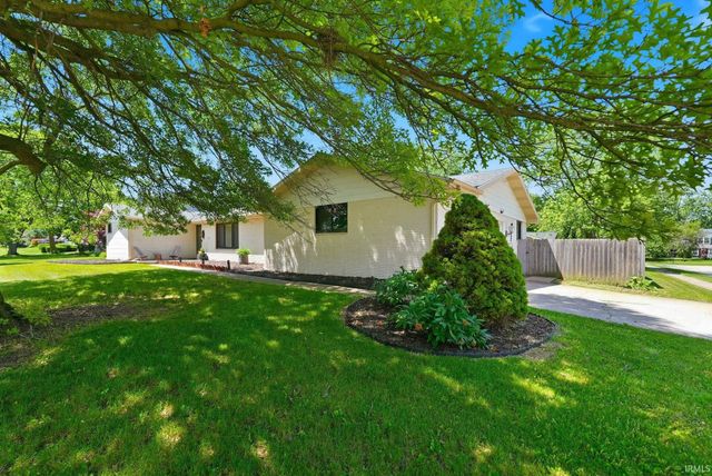 3127 Arrowwood Trail, Fort Wayne, IN 46815