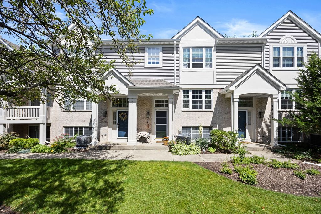 2625 Woodmere Drive, Darien, IL 60561