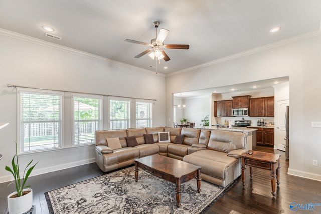 124 Harbor Glen Drive SW, Madison, AL 35756