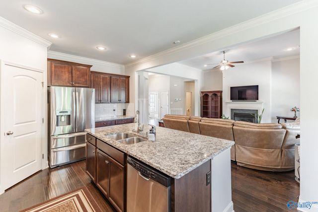 124 Harbor Glen Drive SW, Madison, AL 35756