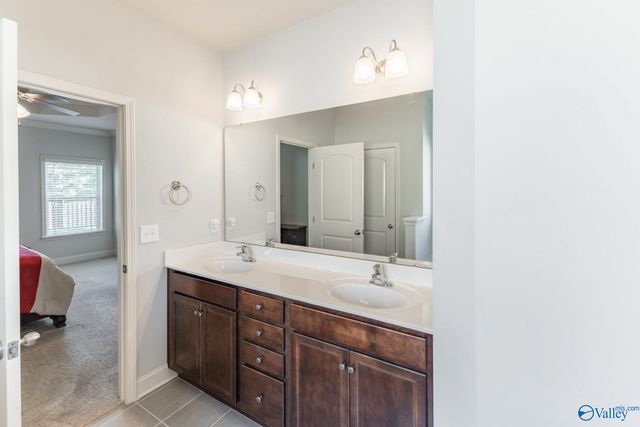 124 Harbor Glen Drive SW, Madison, AL 35756