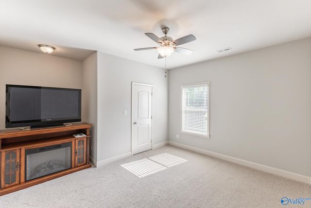 124 Harbor Glen Drive SW, Madison, AL 35756