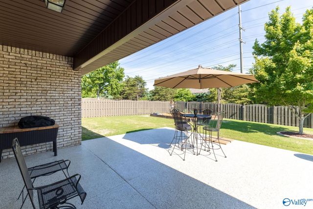 124 Harbor Glen Drive SW, Madison, AL 35756