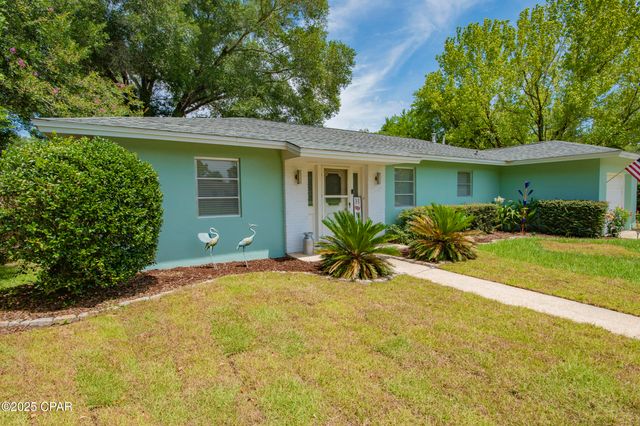 2094 Morven Street, Chipley, FL 32428