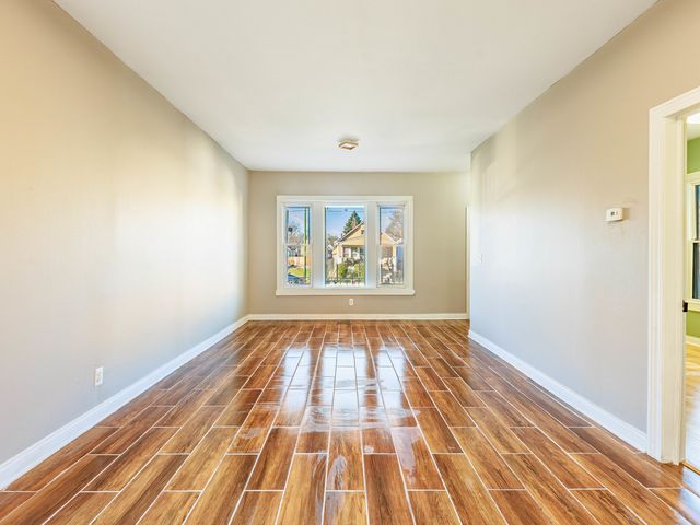 5729 S DAMEN Avenue, Chicago, IL 60636