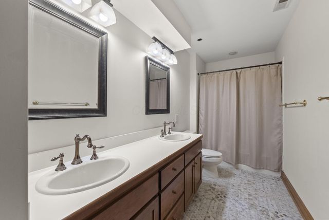 5200 Betonywood Place, Dublin, OH 43016